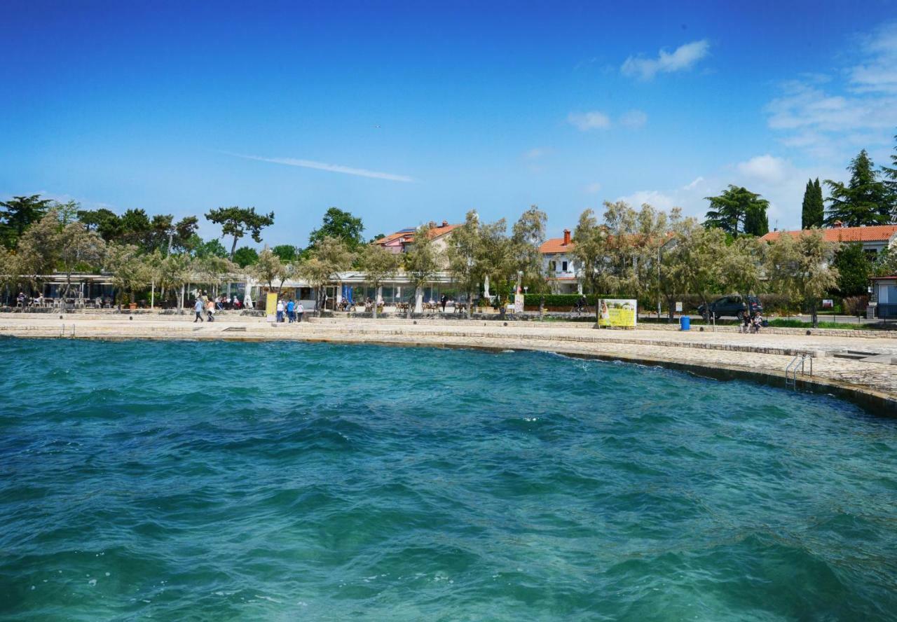 Beautiful Apartments First Row To The Sea Poreč Exterior foto